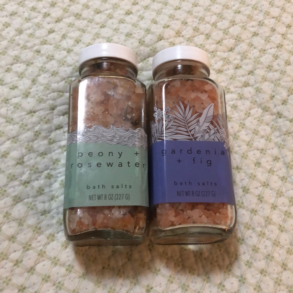 NWOT Pink Himalayan Bath Salts - 2 bottles